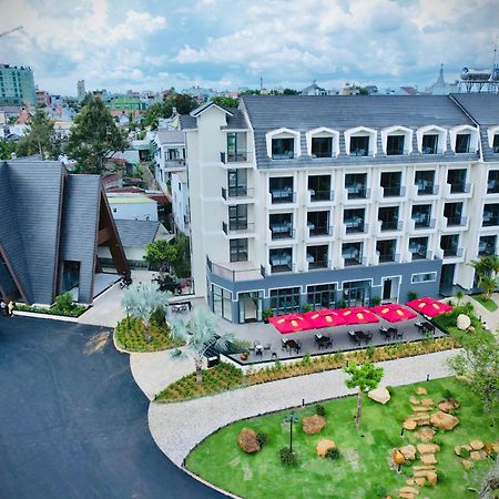 Sunflower Hotel & Resort 保禄 外观 照片