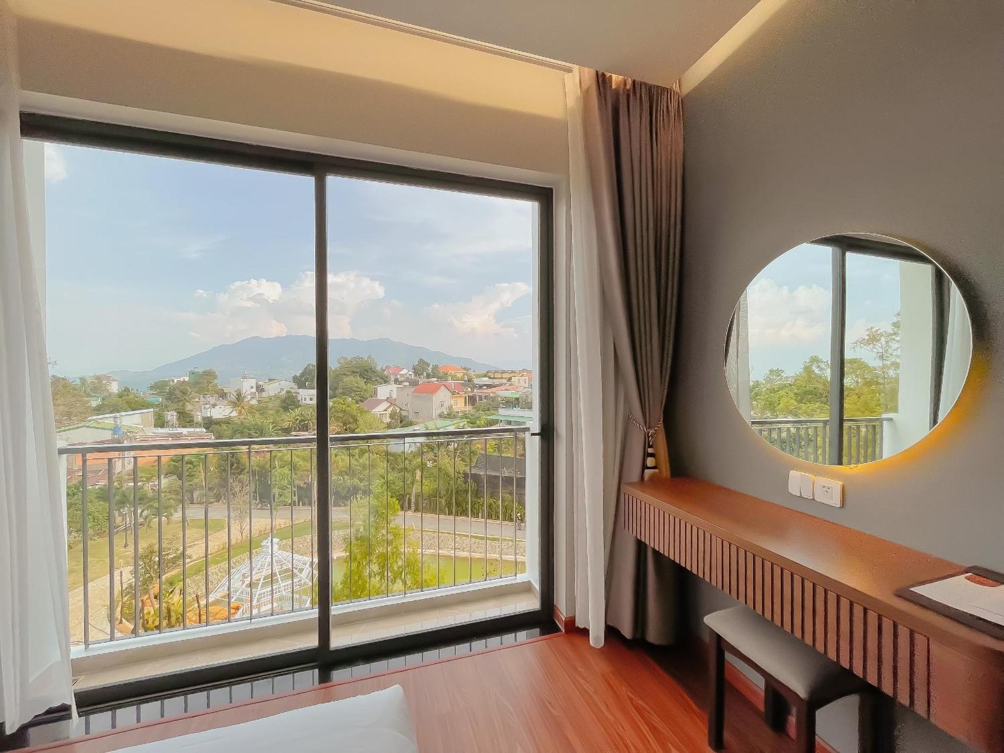 Sunflower Hotel & Resort 保禄 外观 照片