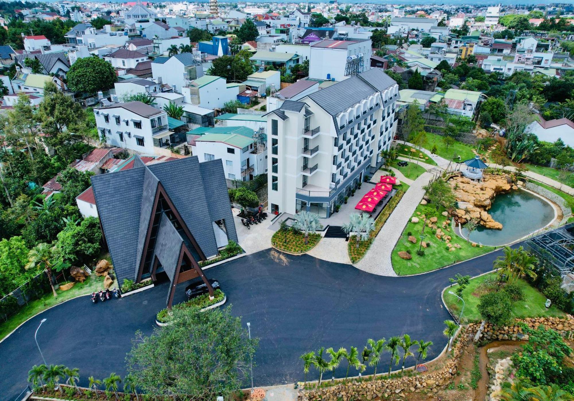 Sunflower Hotel & Resort 保禄 外观 照片